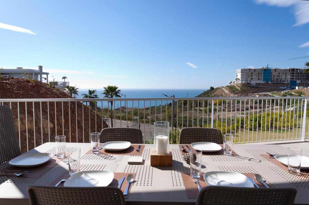 El Higueron. South Beach 4. 3 Bedrooms, Sea Views, Terrace And Pool Apartment Benalmádena