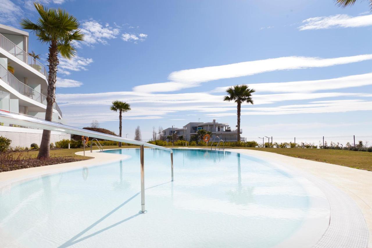 El Higueron. South Beach 4. 3 Bedrooms, Sea Views, Terrace And Pool Apartment *