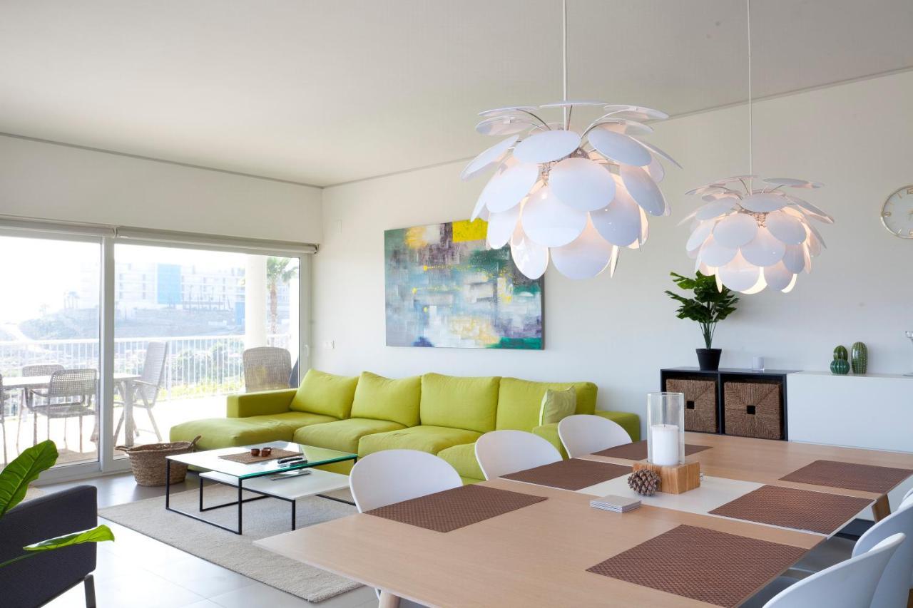 Apartment El Higueron. South Beach 4. 3 Bedrooms, Sea Views, Terrace And Pool Benalmádena